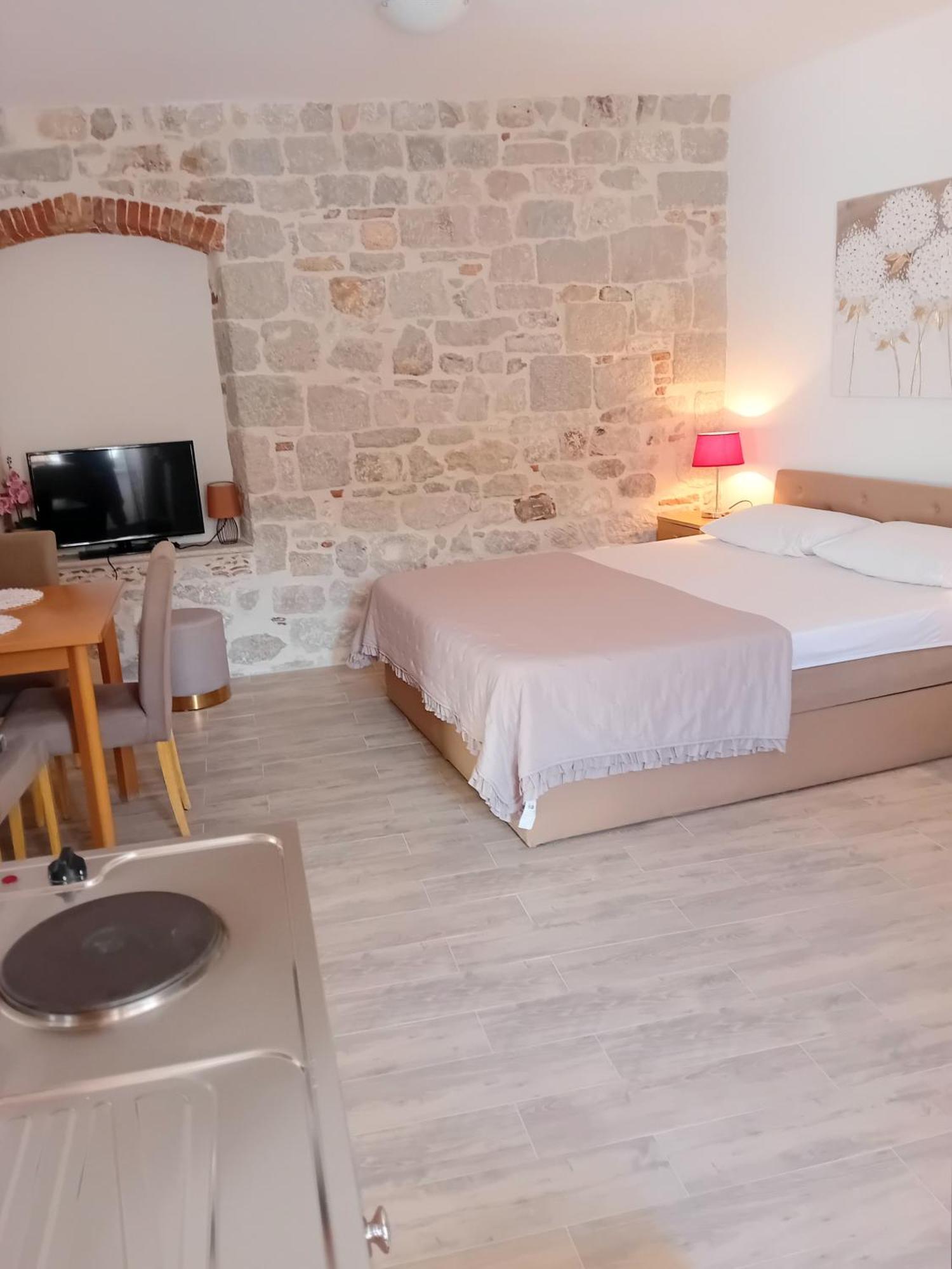Apartment Andela Kastela Exterior photo